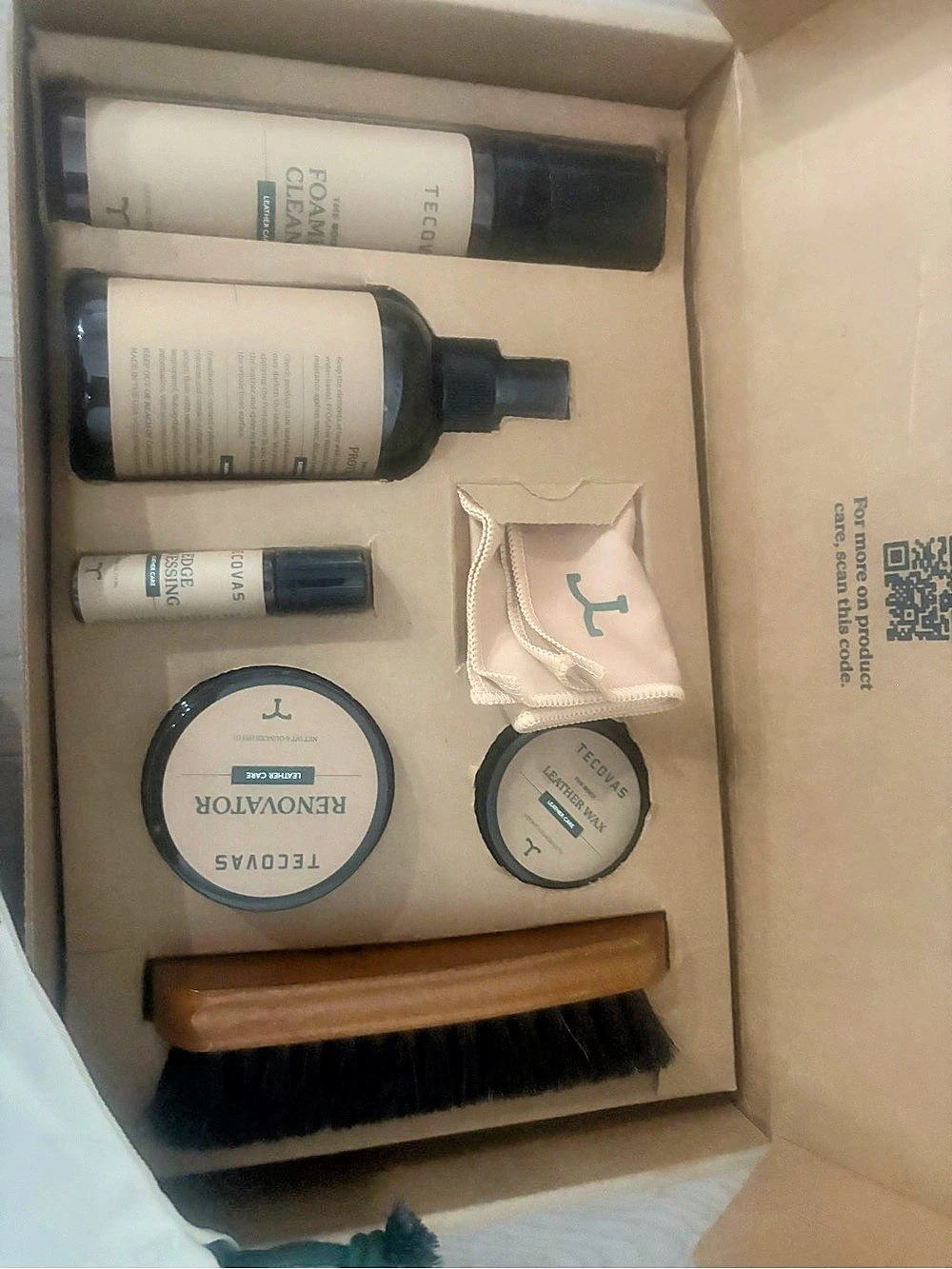Tecovas Basics Care Kit Leather Care Kit - damaged box